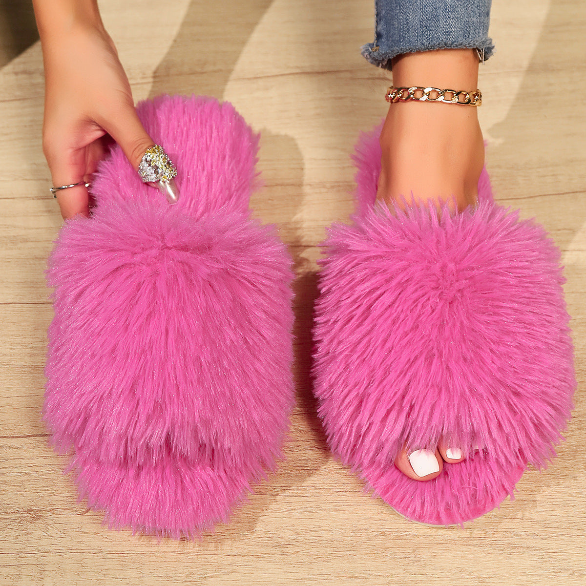 Chaussons ouverts en peluche douce et moelleuse