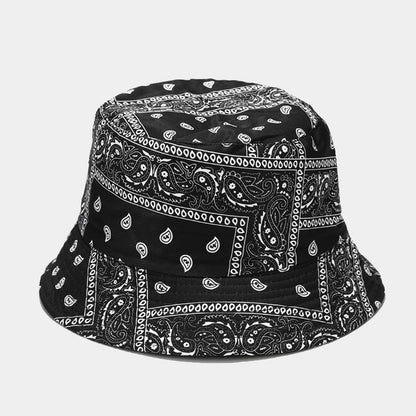 Chapeaux bobs à imprimé bandana en plusieurs couleurs