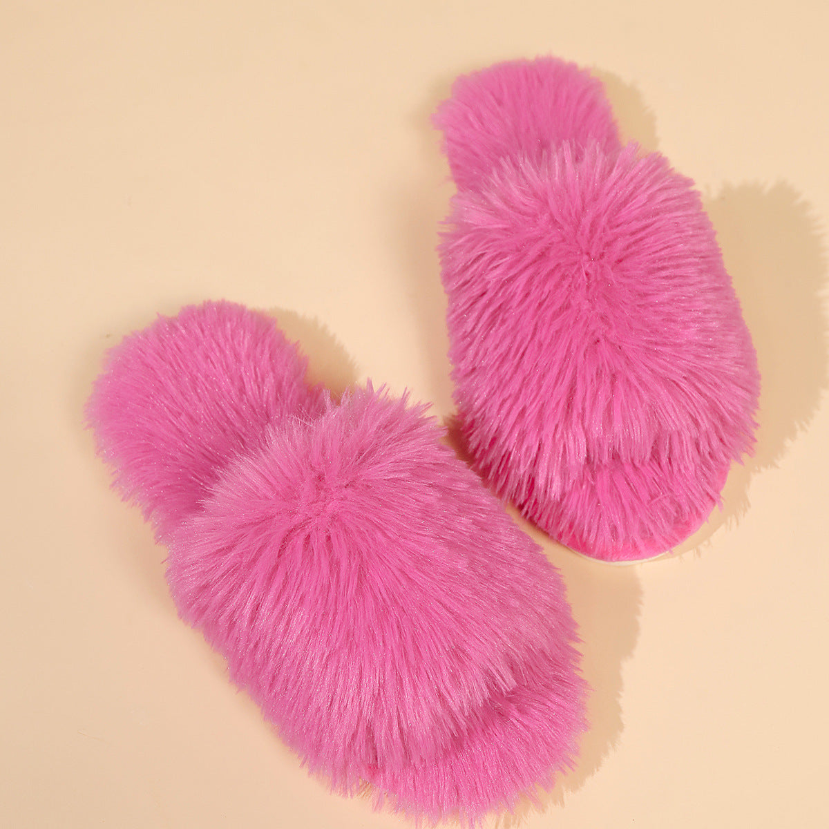 Chaussons ouverts en peluche douce et moelleuse